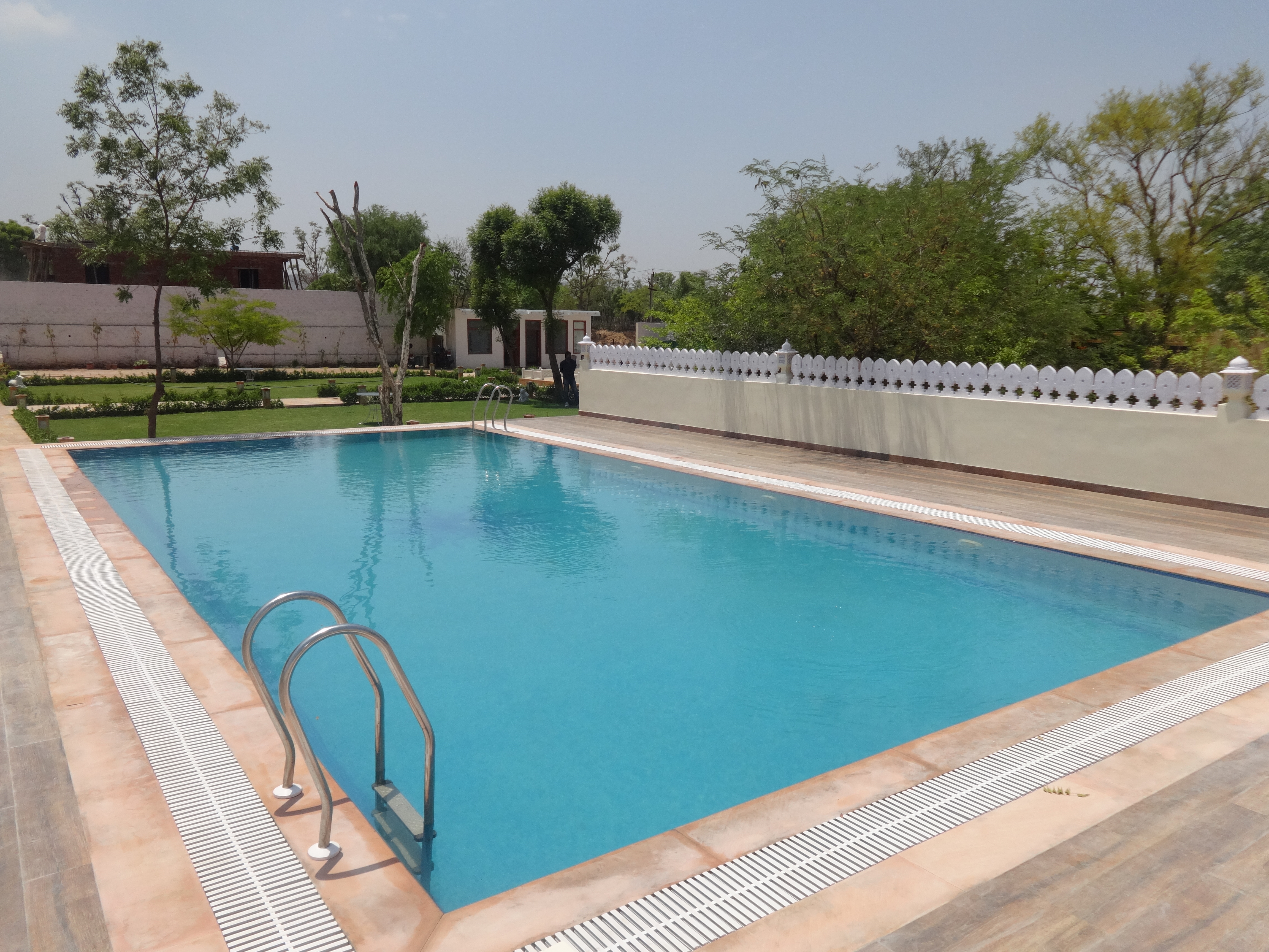 Designer Pool Rajeev - 9829535618